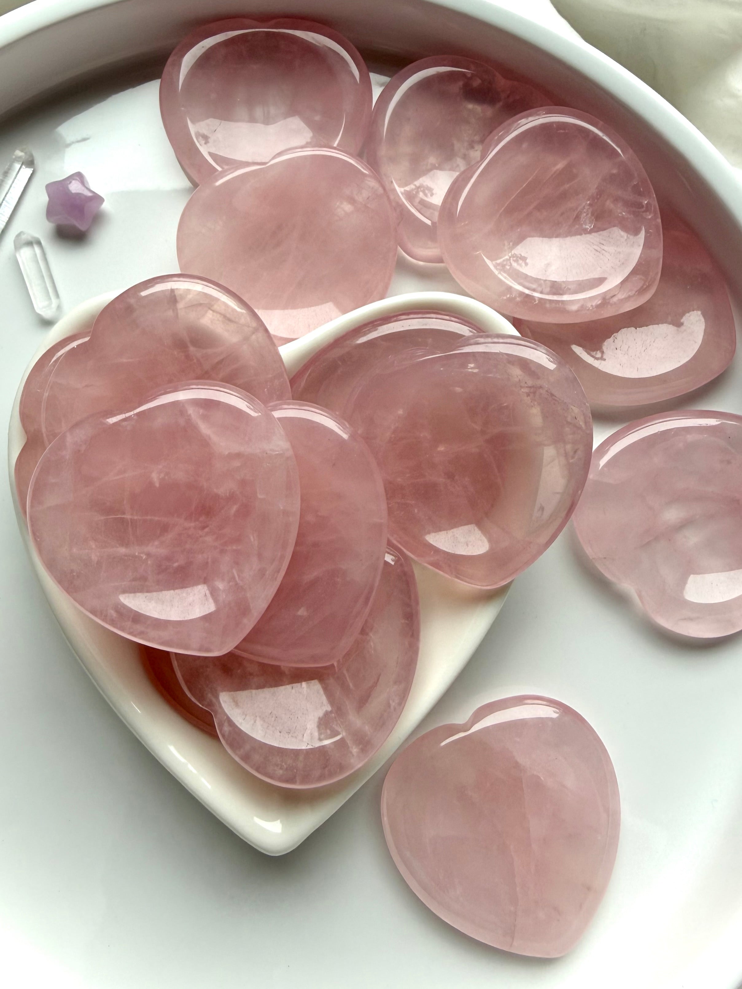 Rose Quartz heart worry stones – polished heart-shaped meditation crystals for love, emotional healing and Heart Chakra support