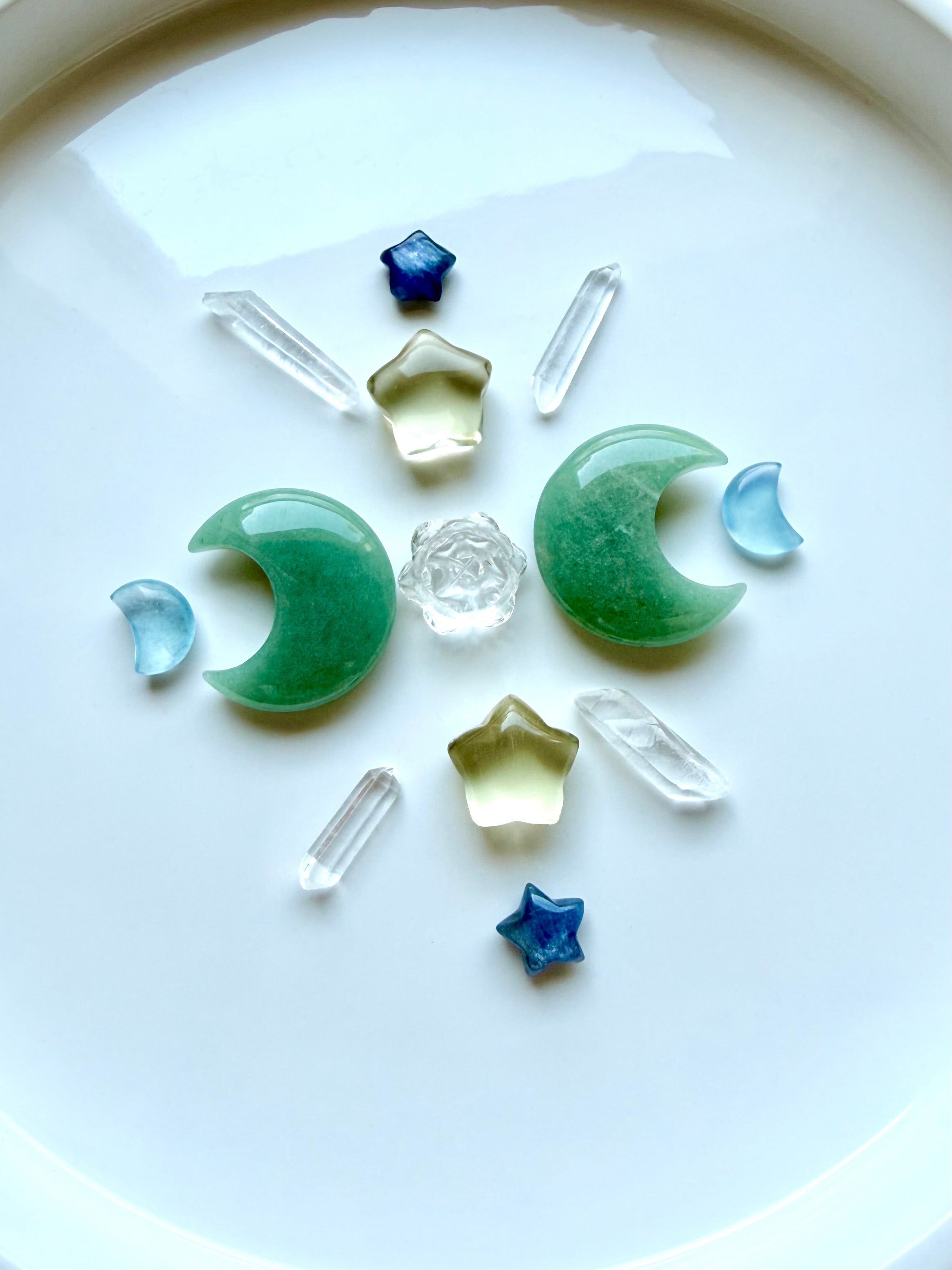 Crystal grid with Lemon Citrine and Blue Kyanite stars, Aquamarine and Green Aventurine moons, Clear Quartz points and lotus