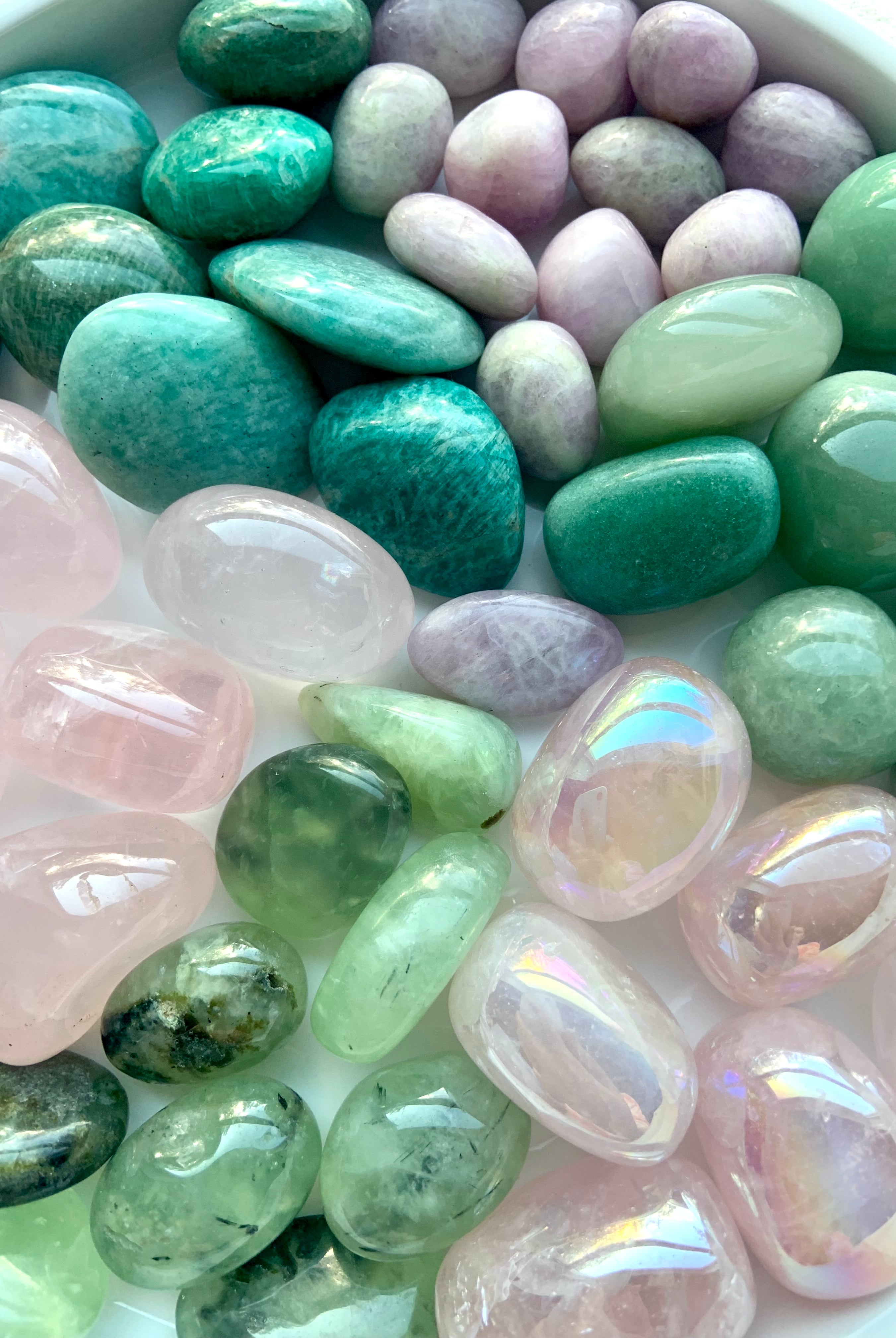 Close-up of Heart Chakra tumble stones — a vibrant healing crystal set featuring high-quality pink and green crystals for love and emotional healing.