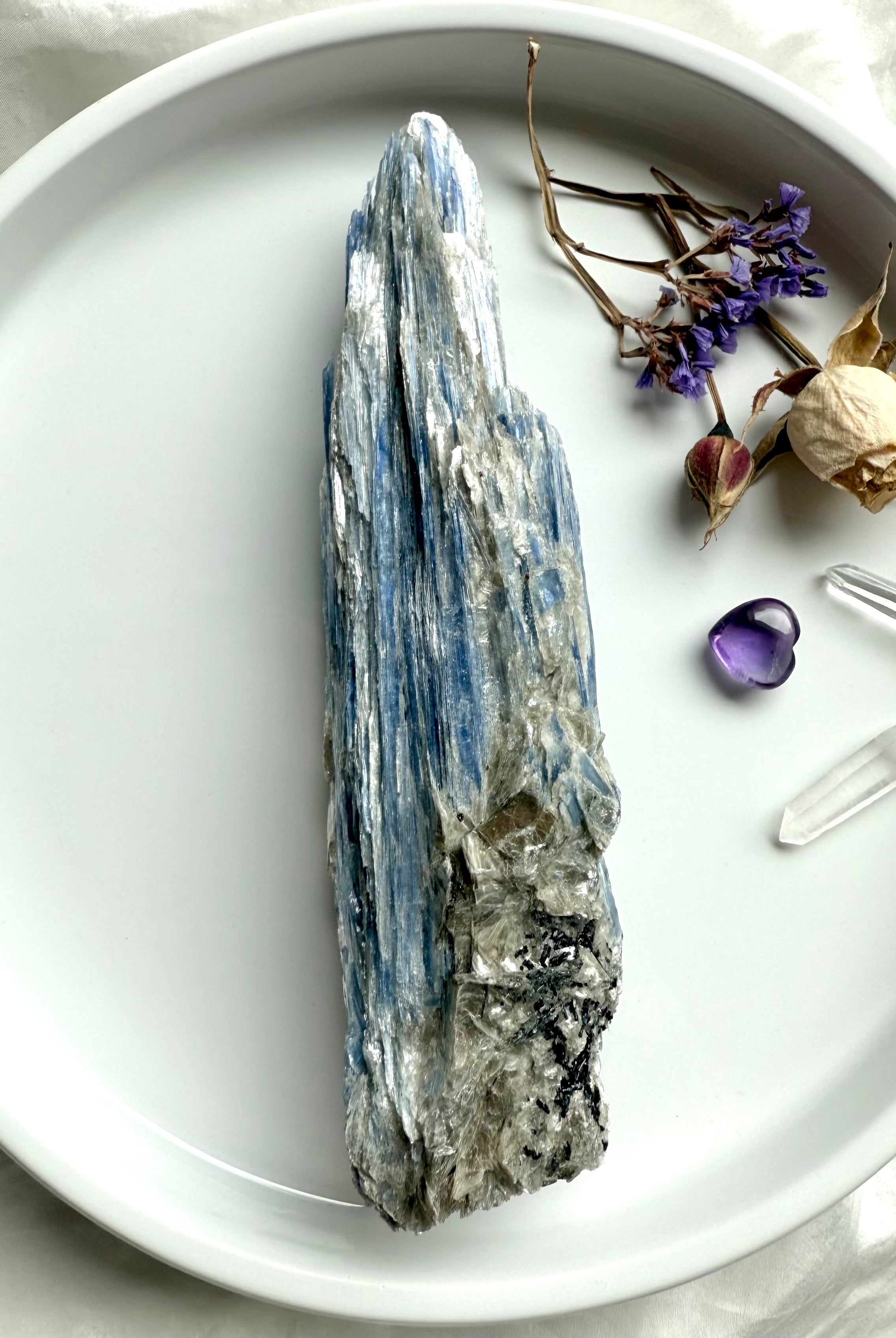 Raw blue kyanite and muscovite crystal specimen with silvery shimmer – high vibration throat chakra stone for meditation and energy healing
