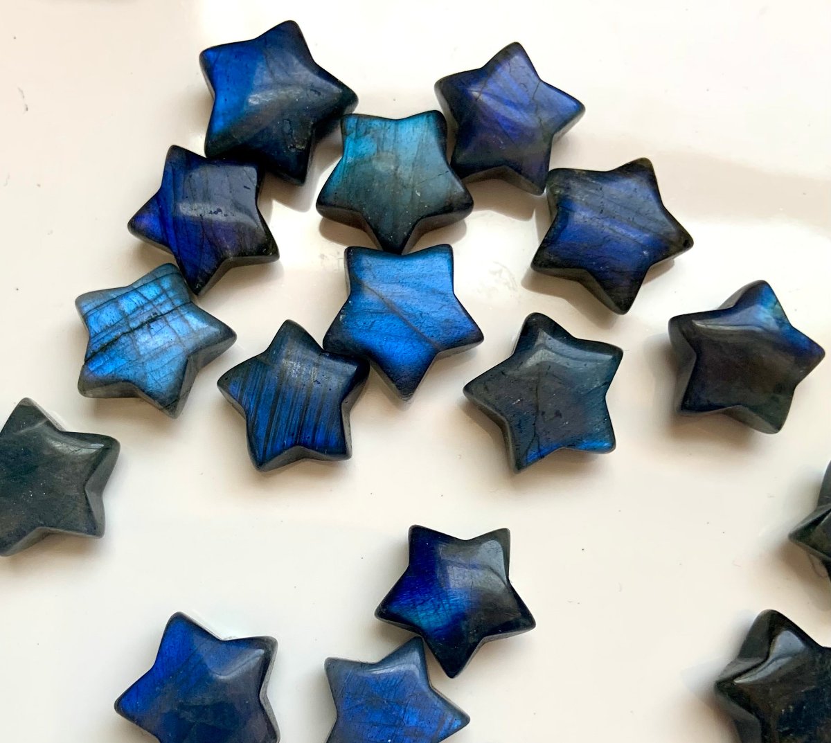 Labradorite mini stars with deep blue flash — Third Eye Chakra crystals for intuition, insight & spiritual vision.