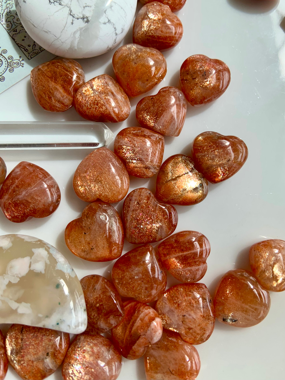 Sunstone heart crystals for joy and happiness, golden sparkling healing stones for confidence and positive energy