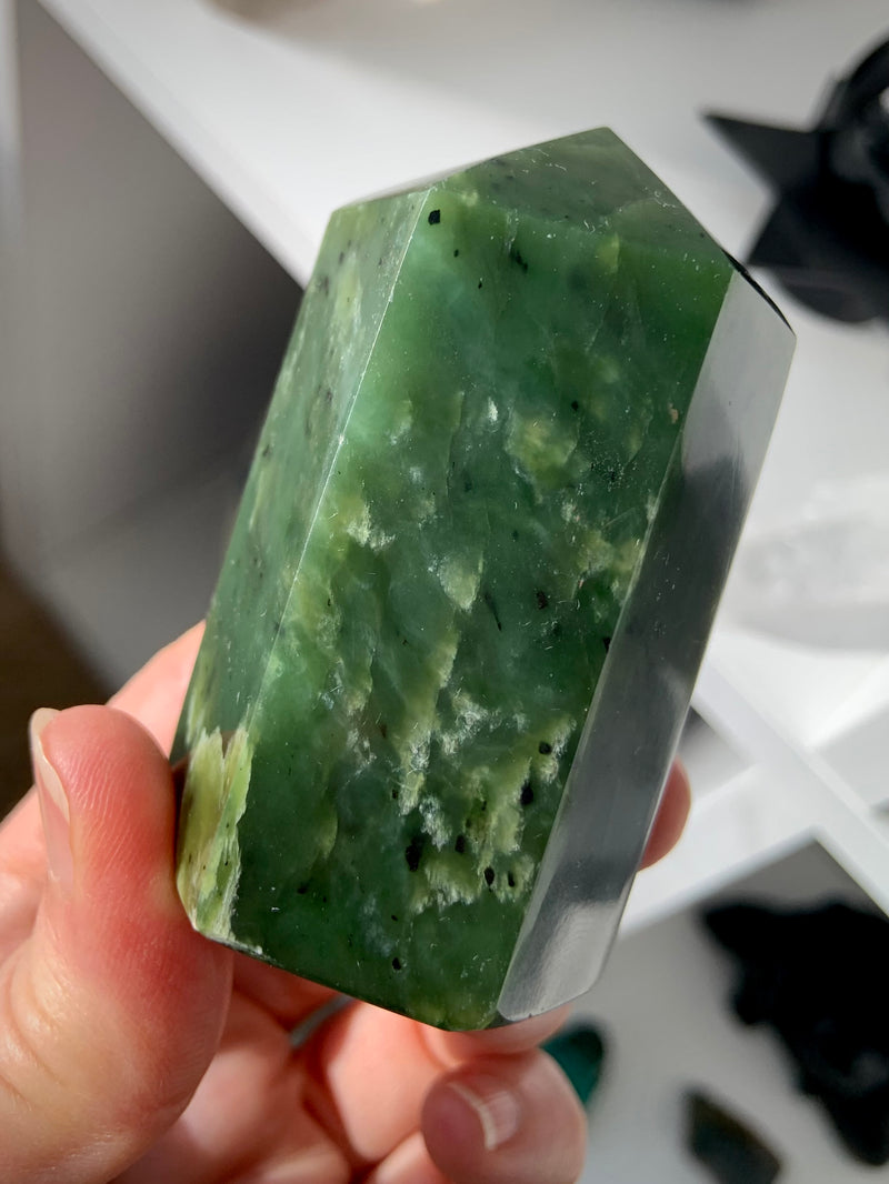 High Quality Nephrite Jade Generator Tower