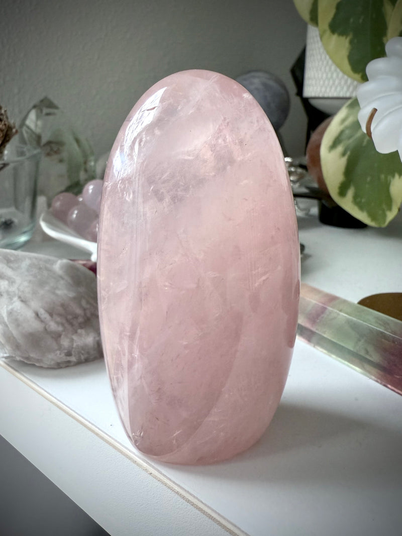 Gemmy Rose Quartz Freeform