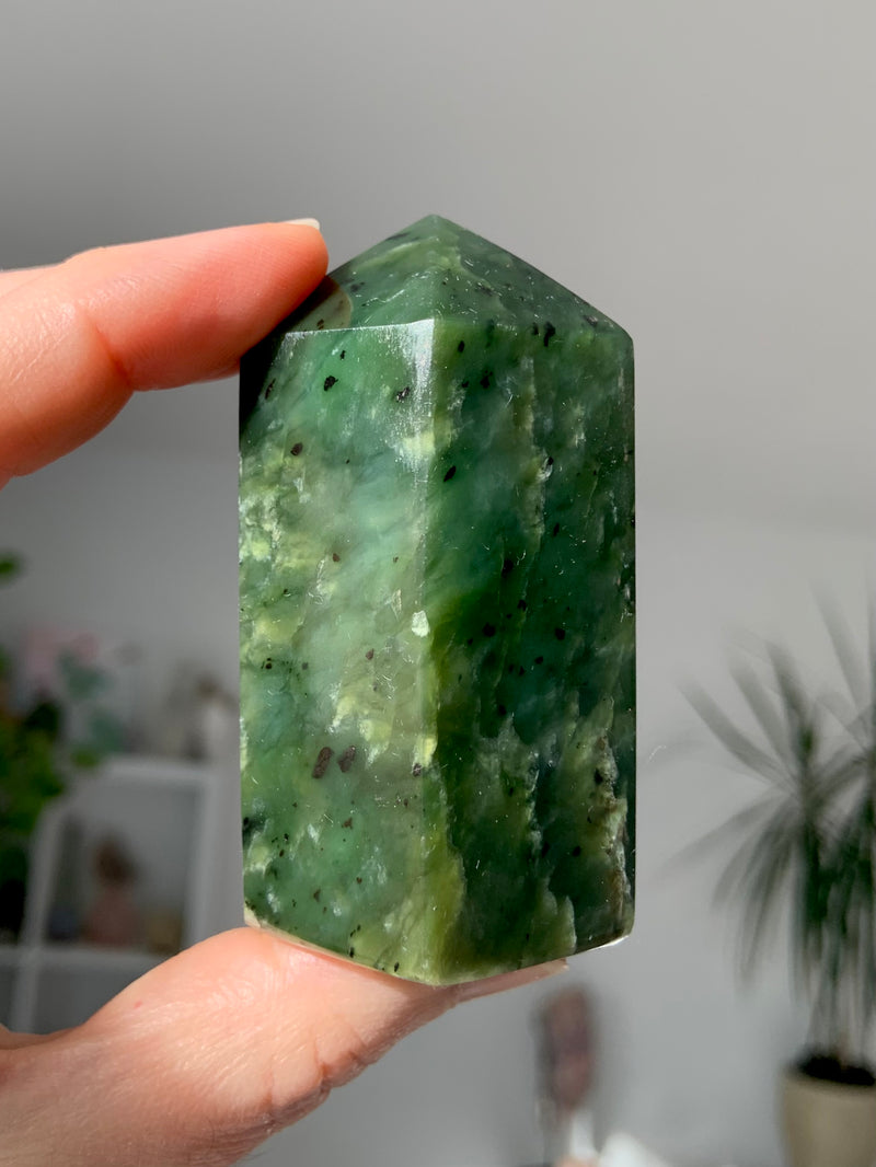 High Quality Nephrite Jade Generator Tower