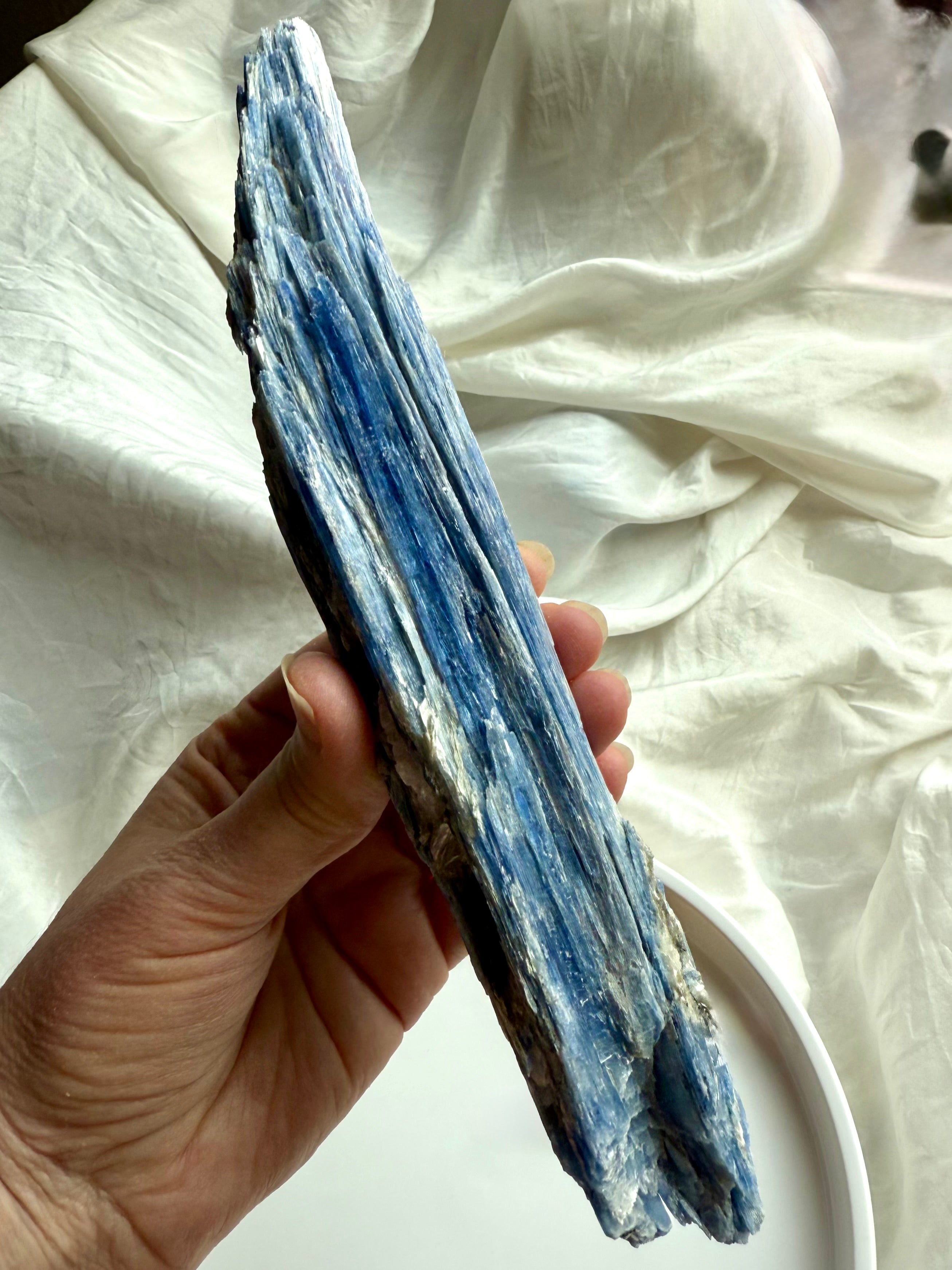 Large blue kyanite crystal blade with quartz seam, raw natural gemstone specimen for meditation, chakra healing + energy balancing