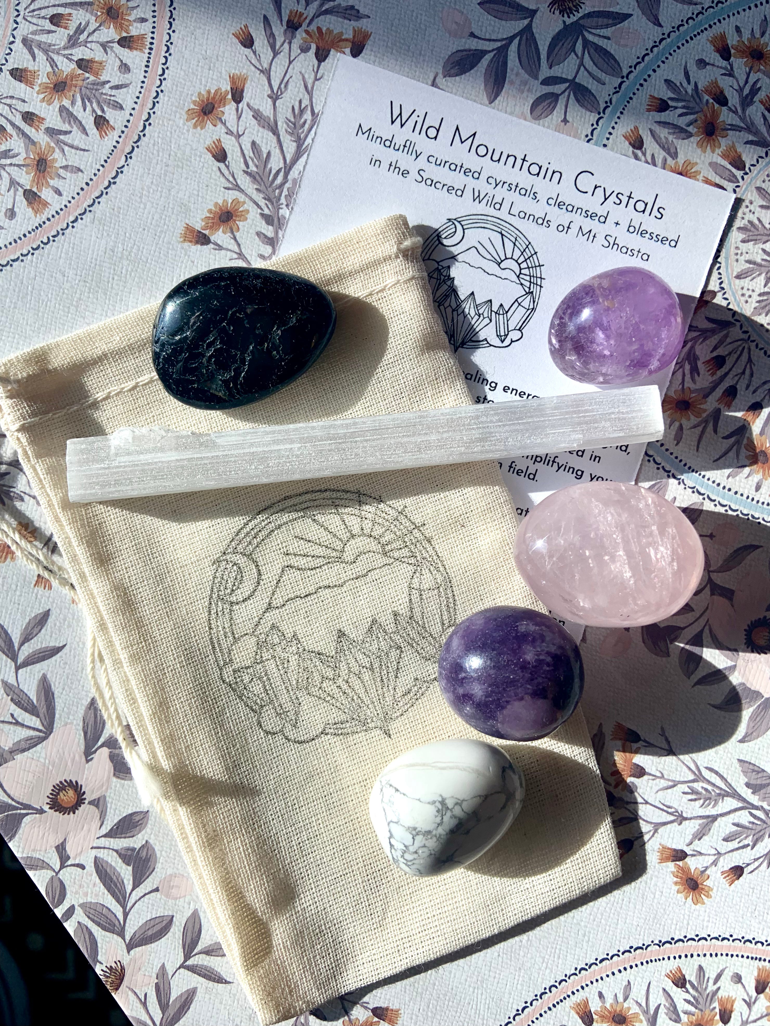 Sleep Crystal Set comes in a travel pouch with info to ID the crystals + start working with them.