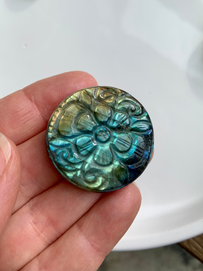 Round Labradorite Mughal Flower