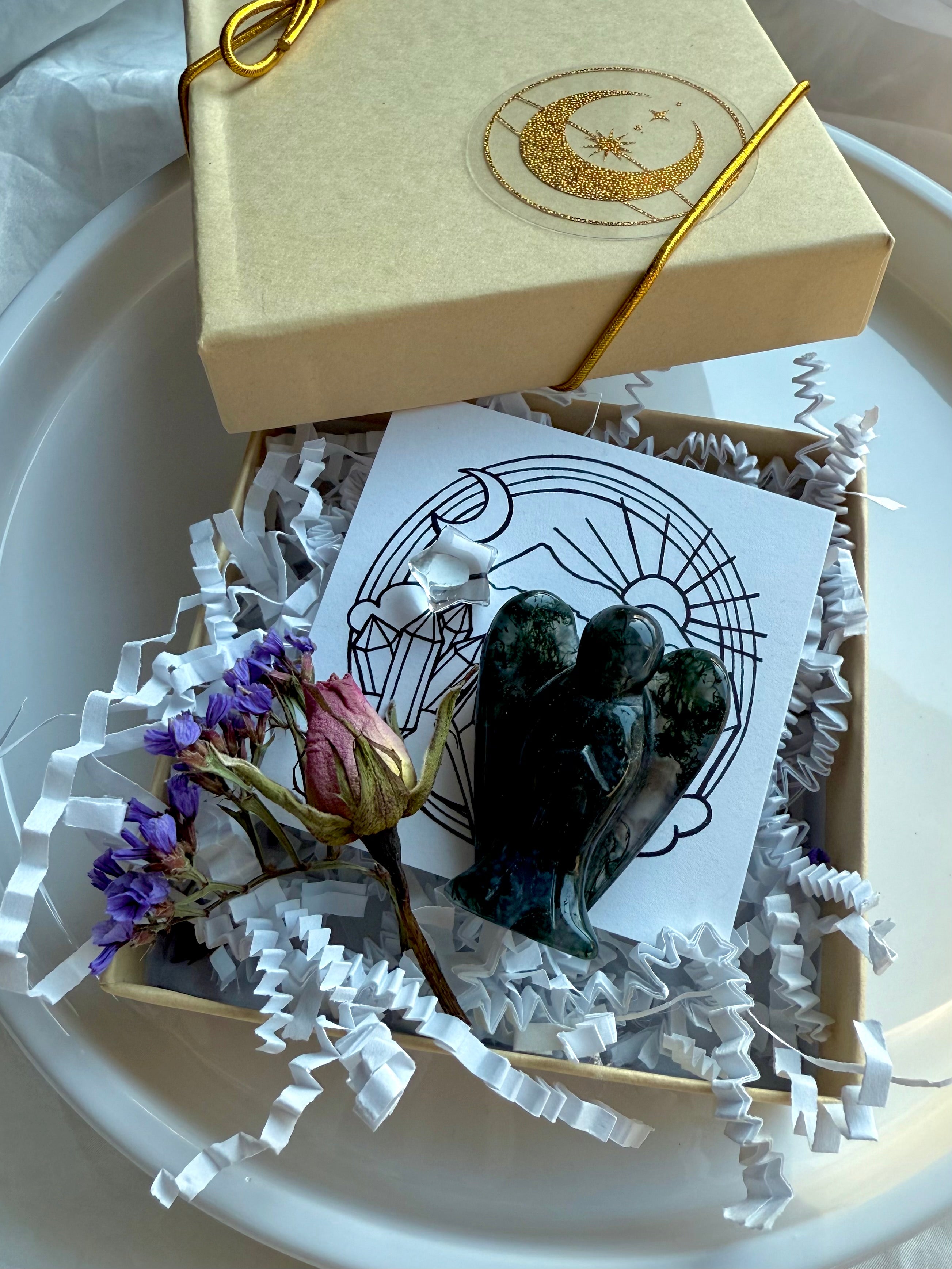 Moss Agate Crystal Angel figurine and Clear Quartz star in gift box with mini dried flower bouquet – spiritual healing crystal gift set