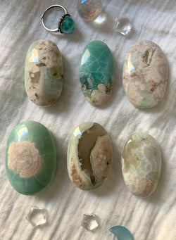 Rare Green Flower Agate Palm Stones