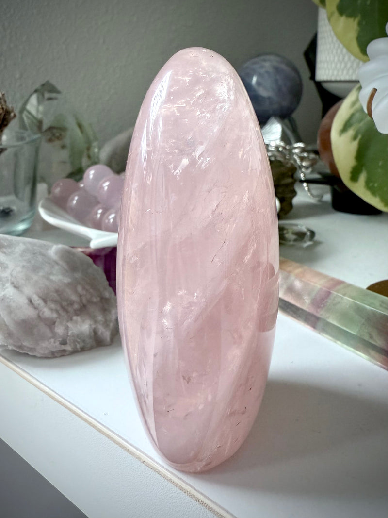 Gemmy Rose Quartz Freeform