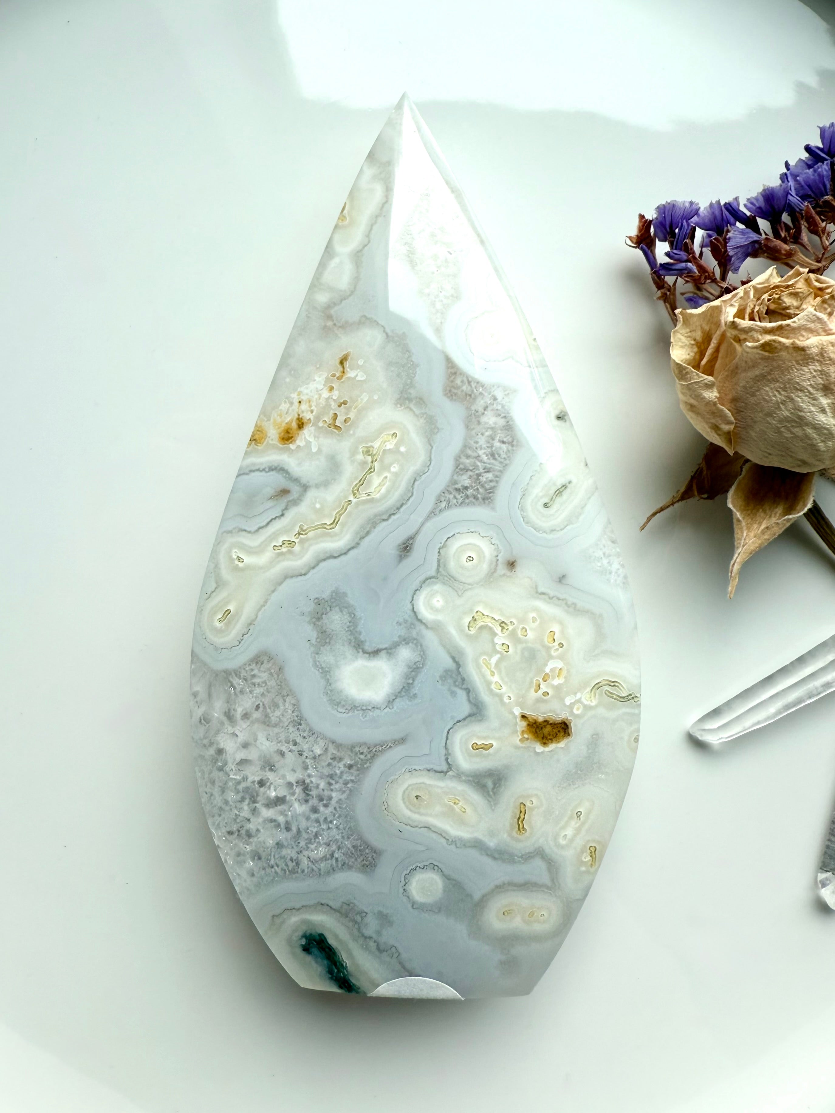 Orbicular Moss Agate flame showing quartz-rich patterns and soft translucence