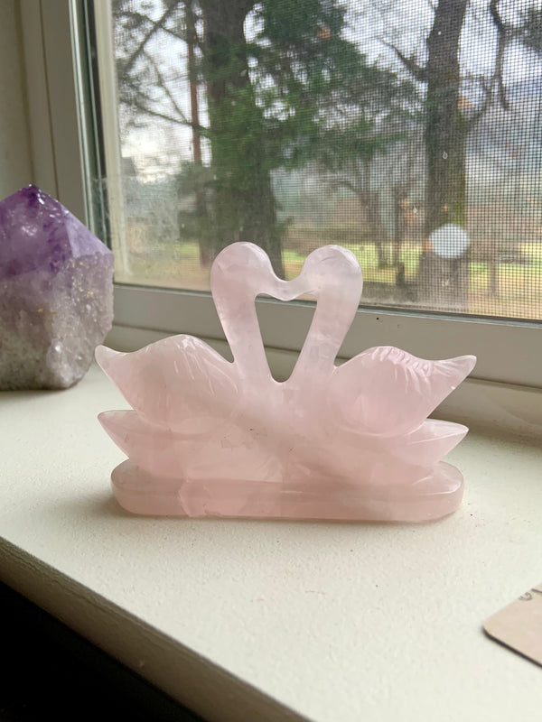 Rose Quartz Kissing Swans