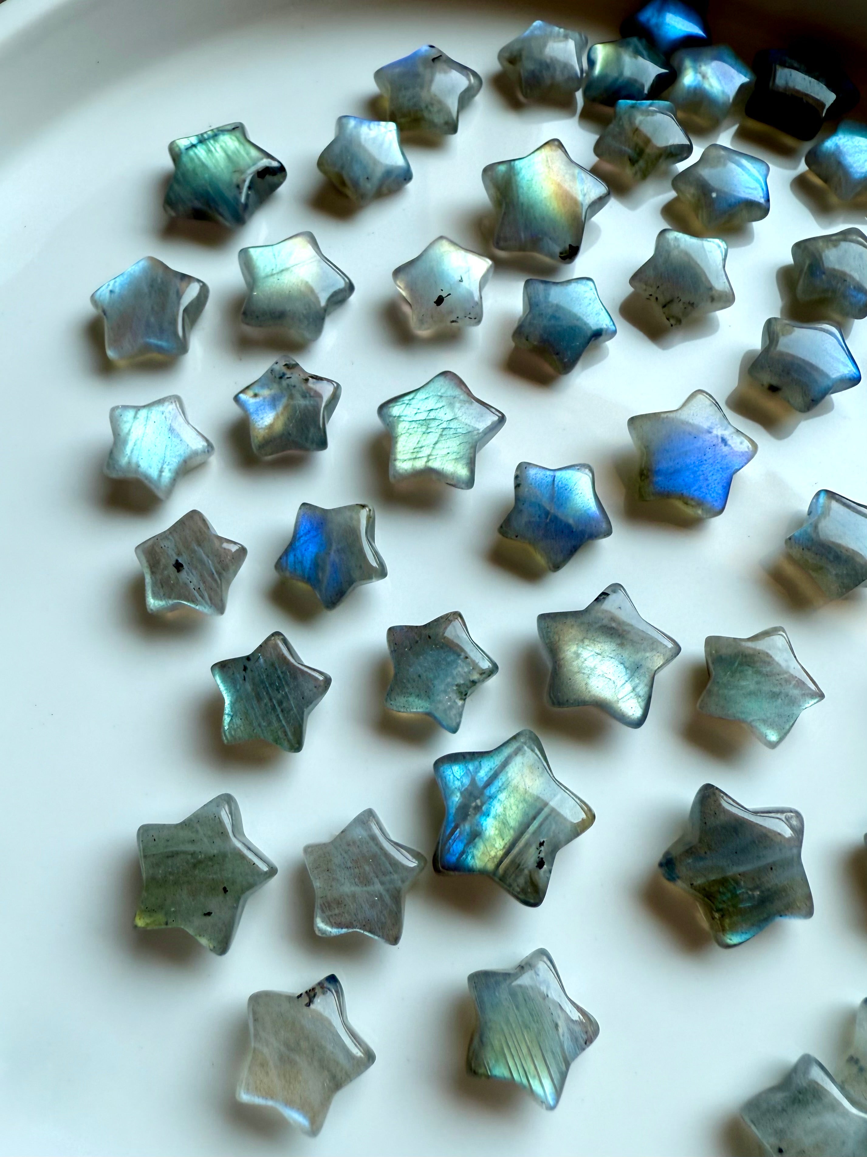 Array of shimmering Labradorite mini stars with pastel flash — soothing star crystals for gentle intuition, healing energy &amp; metaphysical décor.