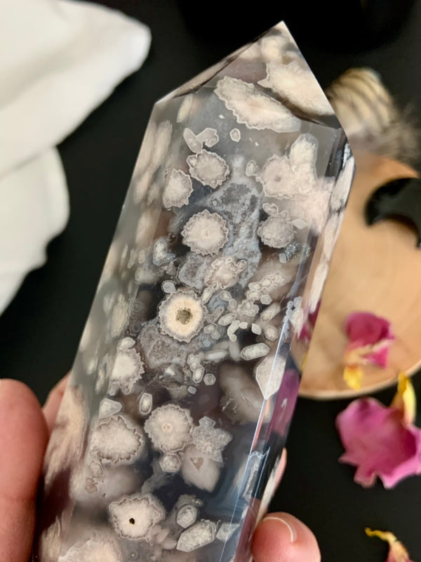 Black Flower Agate Tower