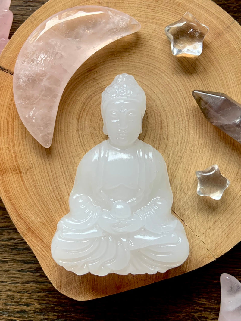 White Jade Quan Yin Carving