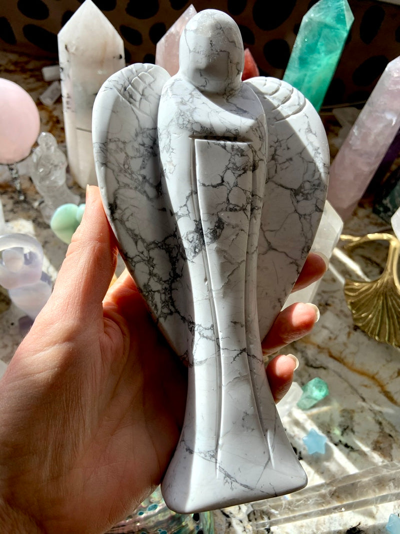 Glorious Howlite Angel Carving with Detailed Wings