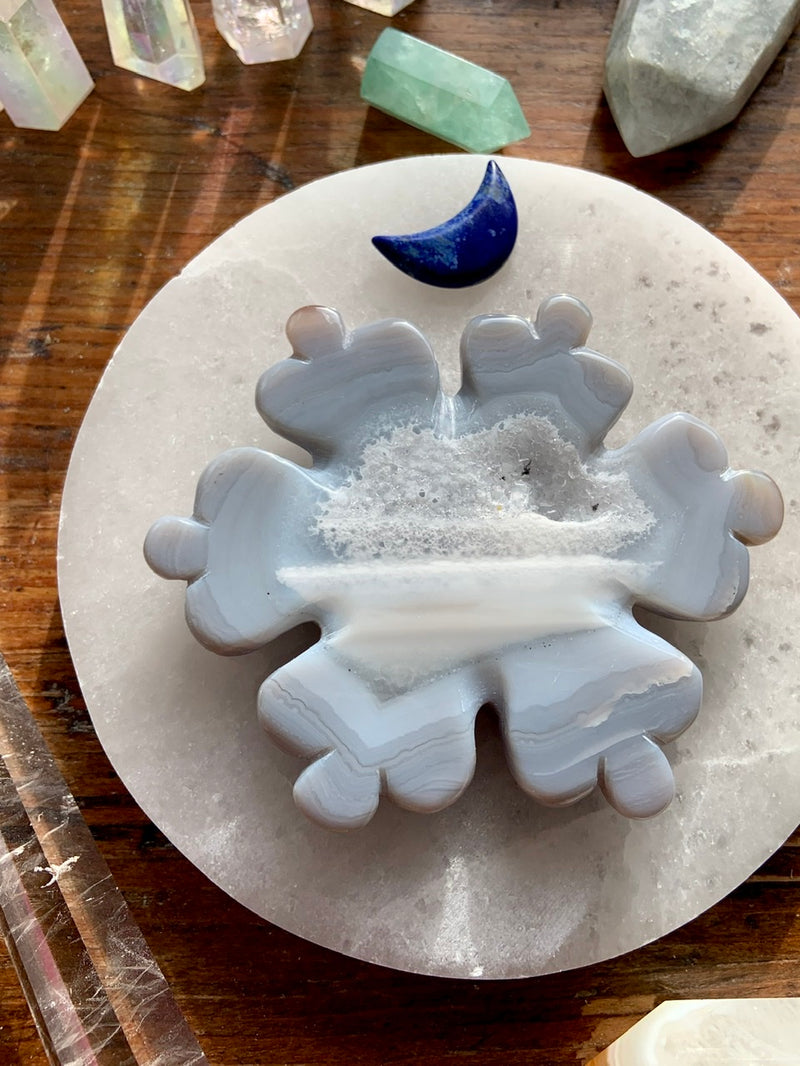 Agate Crystal Snowflake, Druzy Agate Geode Carving, Hand Carved Snowflake shown on a selenite plate with a few other crystals around