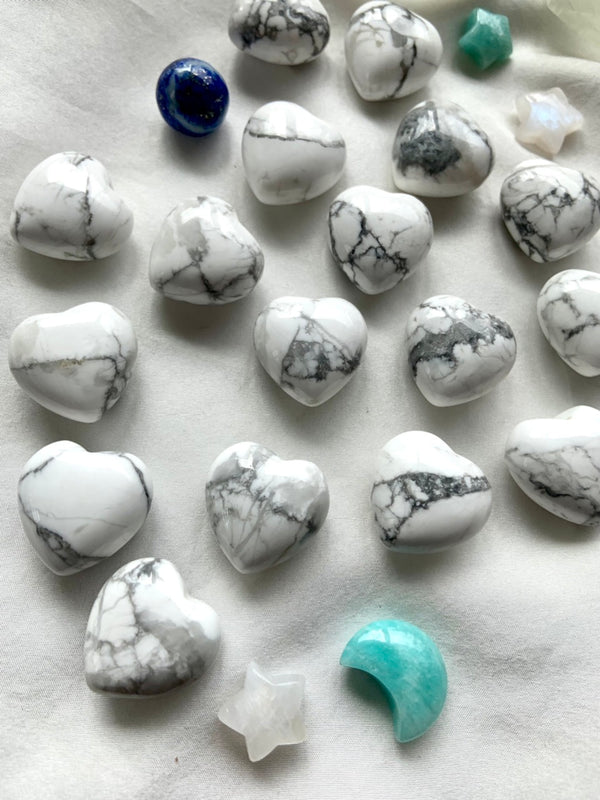 Mini Howlite Hearts