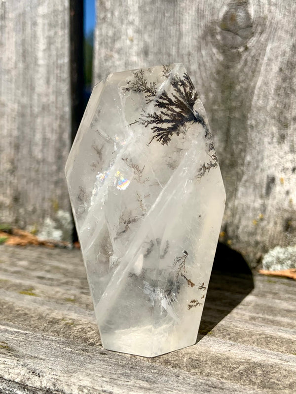 Girasol Dendritic QUARTZ Freeform Tower