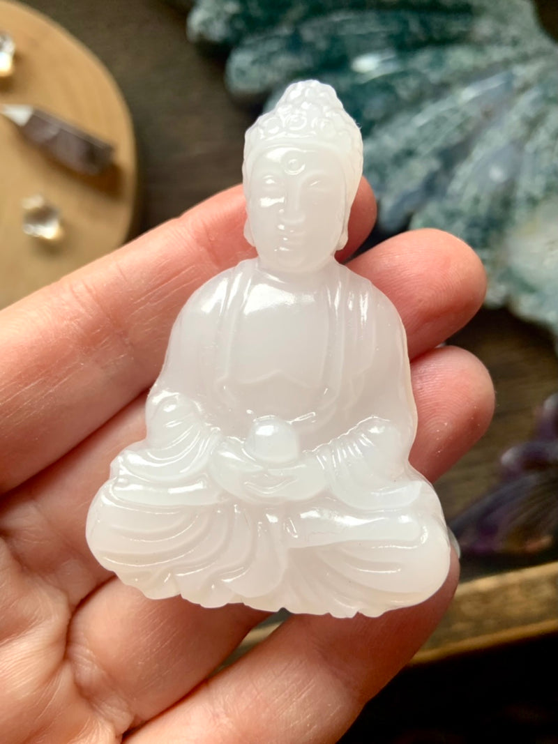 White Jade Quan Yin Carving